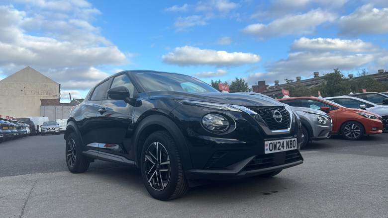 Nissan Juke 1.0 DiG-T N-Connecta 5dr Petrol Hatchback